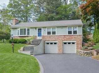 693 Elm St, Marlborough, MA 01752