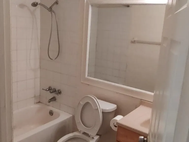 2nd bathroom