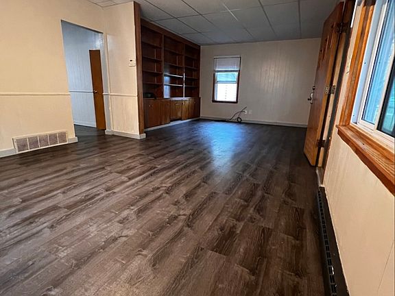3rd image of 305 5th St