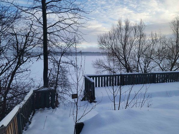 Lake House  Lakefront home in South Cariboo, BC, Canada