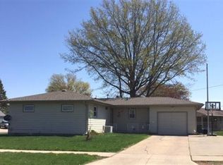 312 Pleasantview Rd, Marshalltown, IA 50158