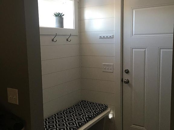 Mud room