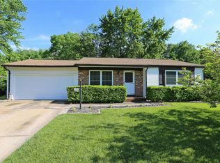 2911 Lyme St, Saint Charles, MO 63301