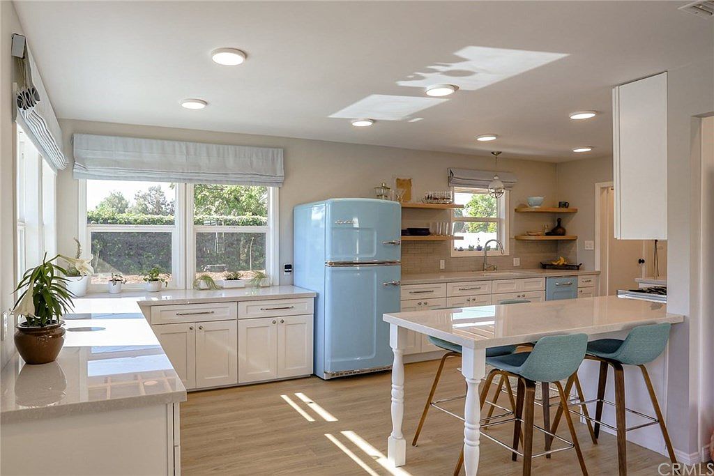 ランドマーク 18615 Lanark St, Reseda, CA 91335 | Zillow