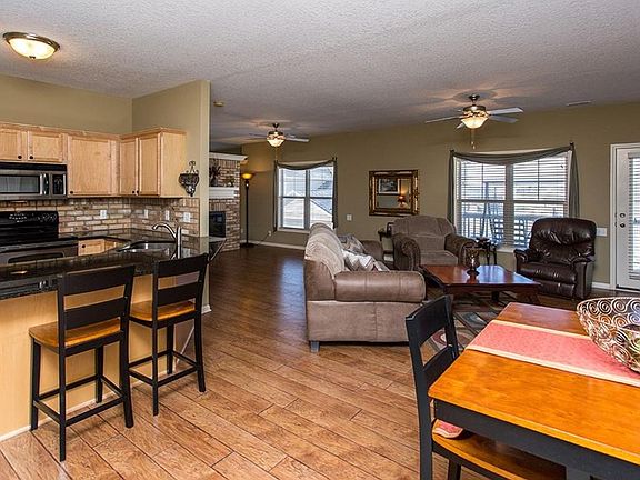 3rd image of 2606 NE Oak Dr Unit 8
