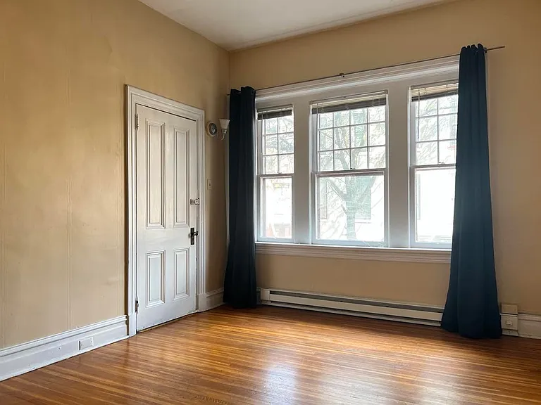 116 Locust St #5 — Photo 5