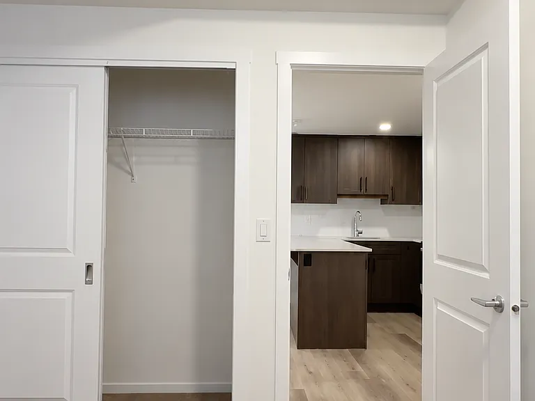25B Yorkstone Row SW #25B — Photo 11