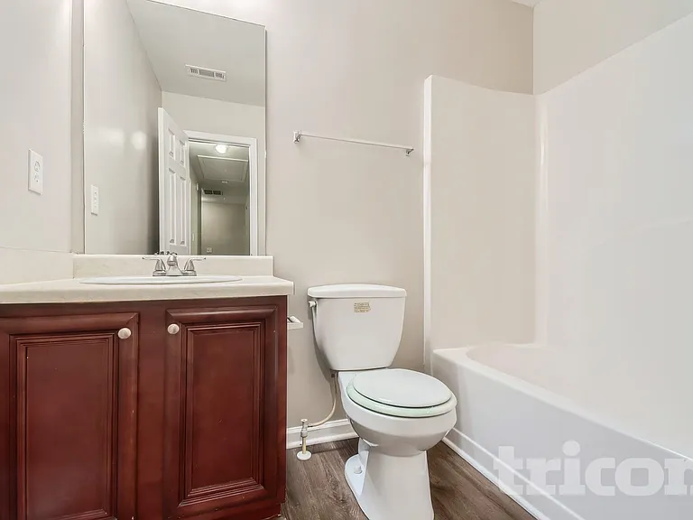 30 Silver Willow Walk — Photo 4