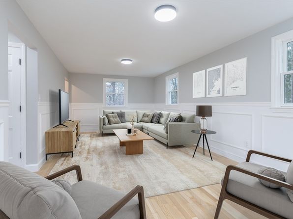 18 Longmeadow Dr, Canton, MA 02021
