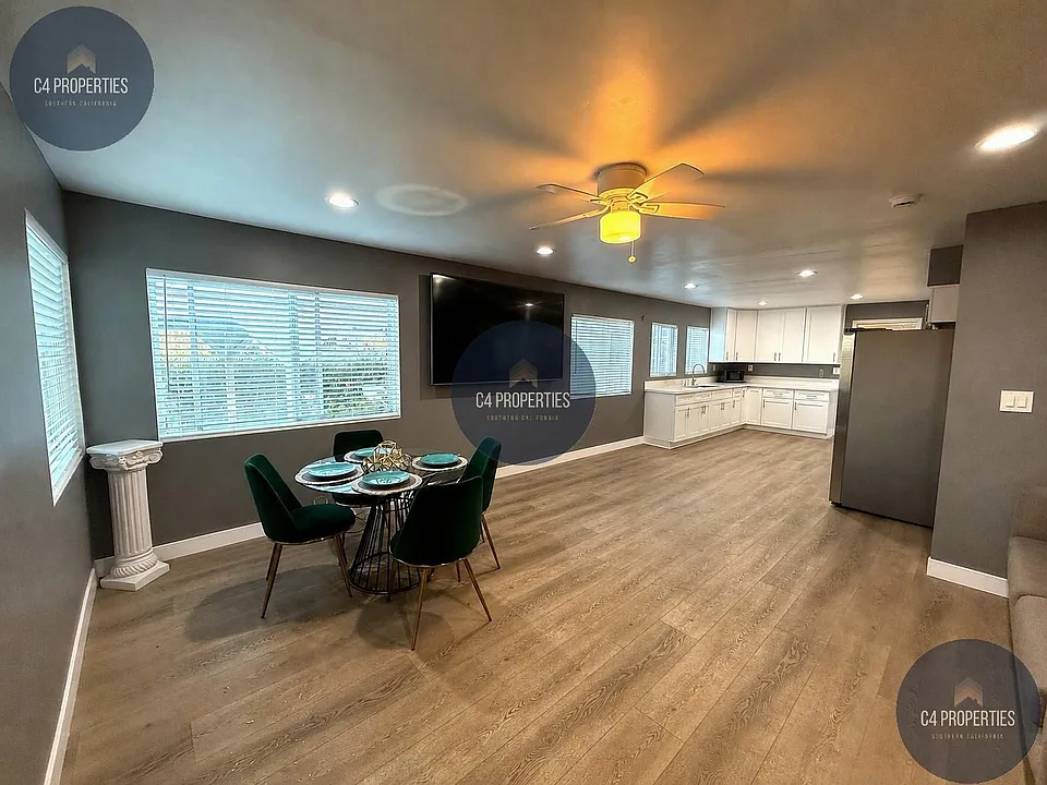 Large open kitchen/living room