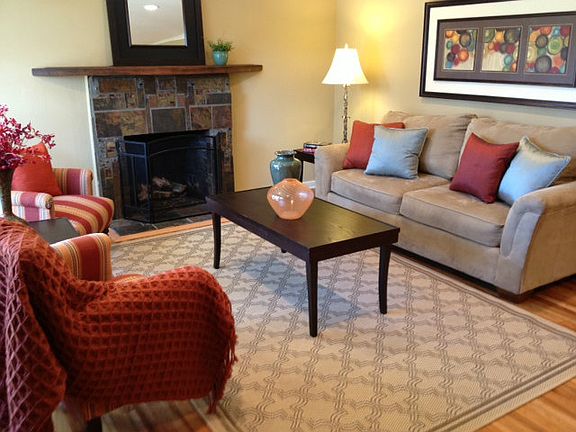 4th image of 1105 Killarney Ln