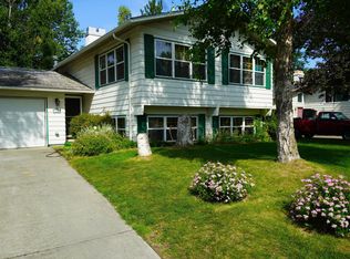 950 Bench Ct, Anchorage, AK 99504