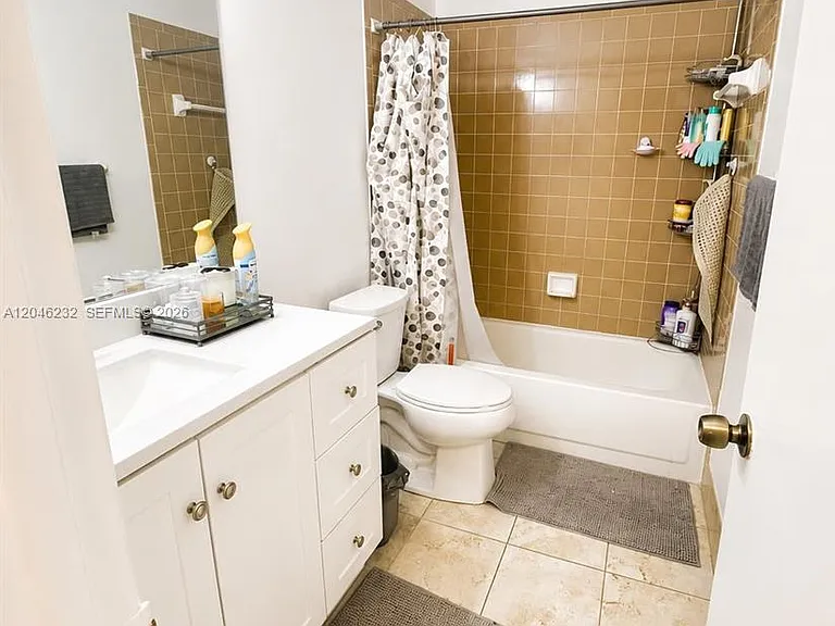 7954 NW 41st Ct — Photo 10