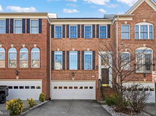 16498 Steerage Cir, Woodbridge, VA 22191