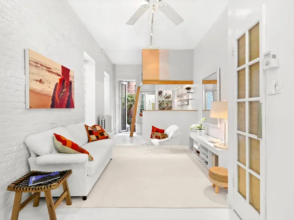 54 East 1st Street 1B image 1 of 6