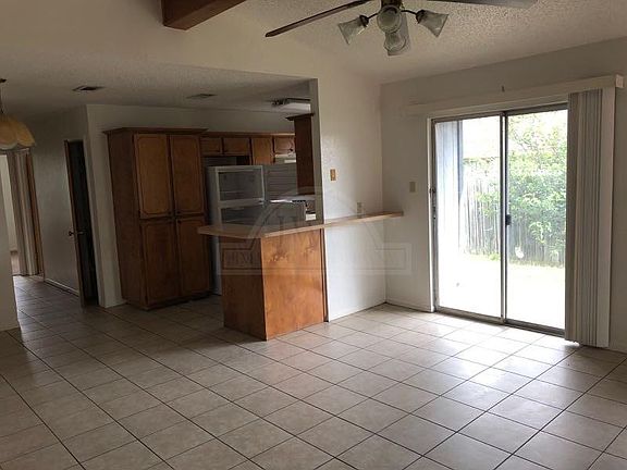 5th image of 2509 Bermuda Dr Unit A