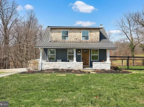 3449 Indian Rock Dam Rd, York, PA 17408