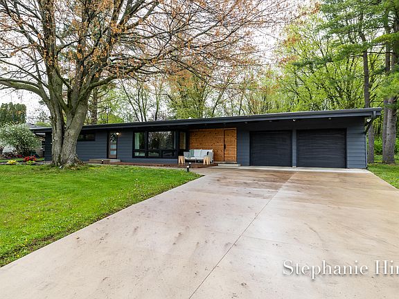 3rd image of 456 Forest Hill Ave SE