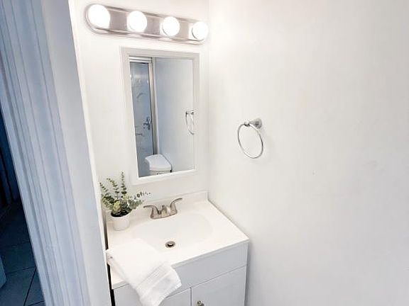 3rd image of 1017 NW 30th Ct APT 5