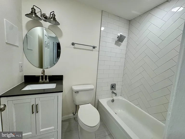 8704 Cumbria Ct #C — Photo 24