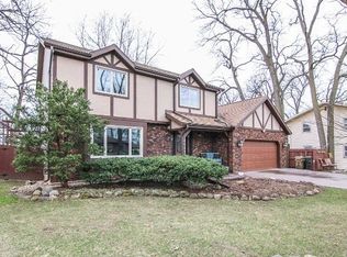 4537 Deerwood Dr, Madison, WI 53716
