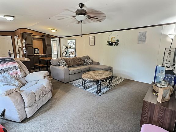 4th image of 112 Madden St