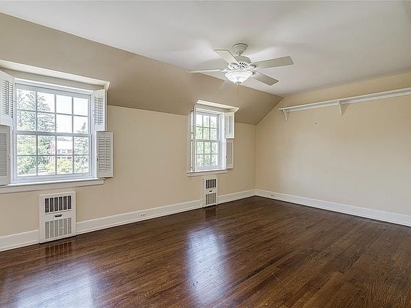 3rd image of 2 Fruitledge Rd