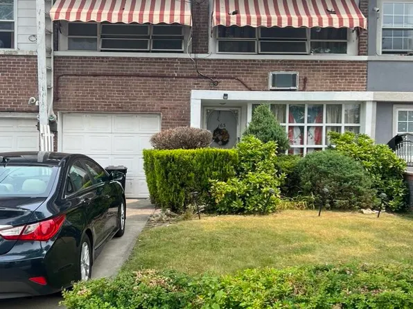 163 Jules Dr, Staten Island, NY 10314