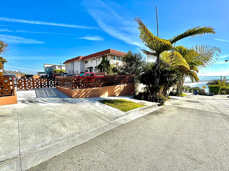 3825 Bluff Pl #9 — Photo 29