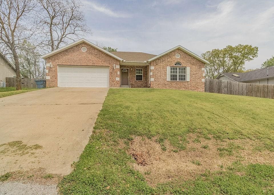 1st image of 19 Dinton Cir
