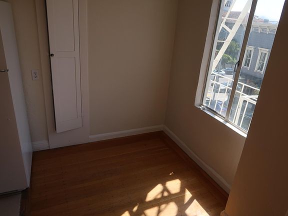 3rd image of 1700 Octavia St #304