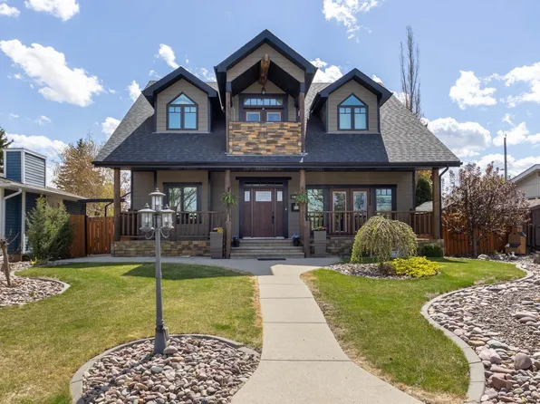 10811 67th St NW, Edmonton, AB T6A 2S3