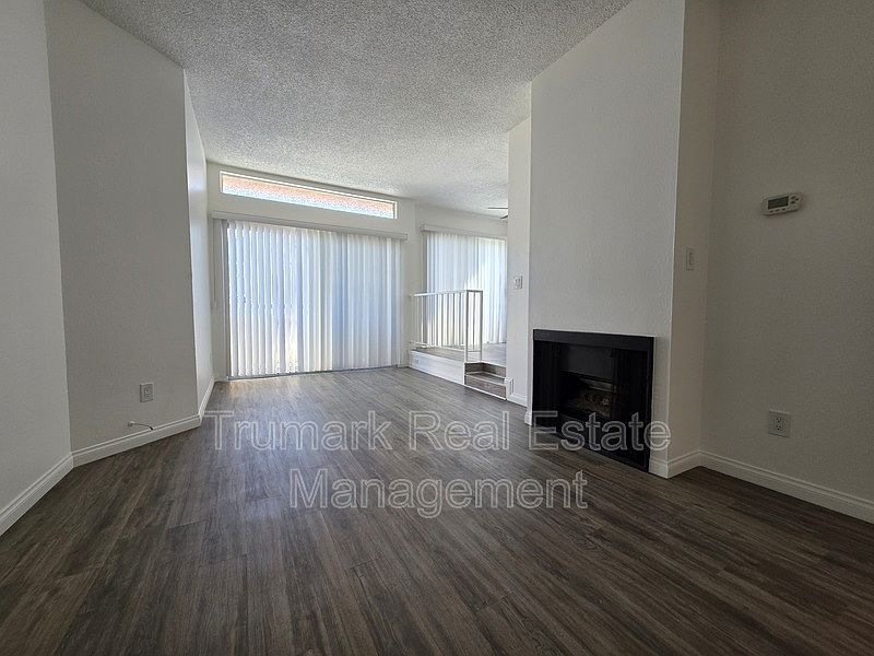 1st image of 14605 Burbank Blvd APT 107