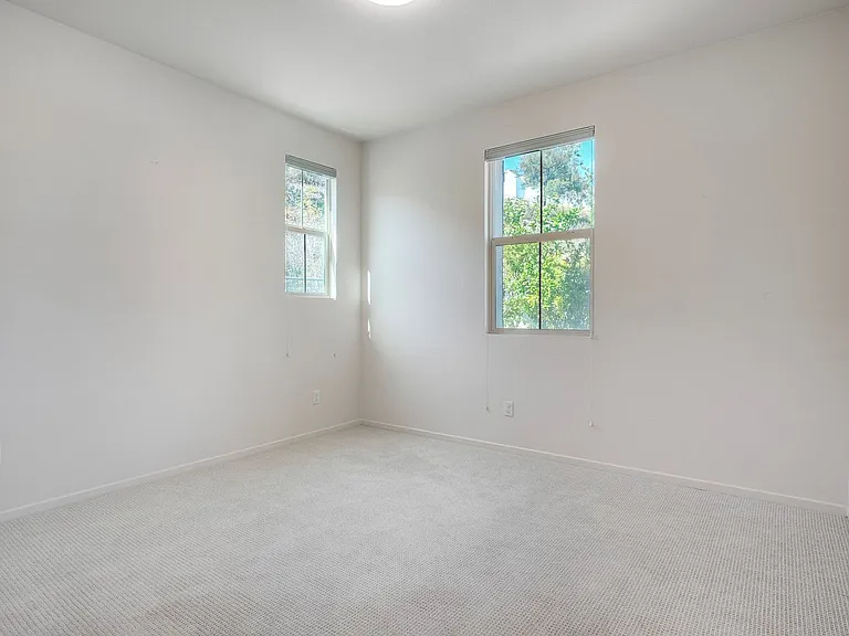 729 Merit Dr — Photo 11