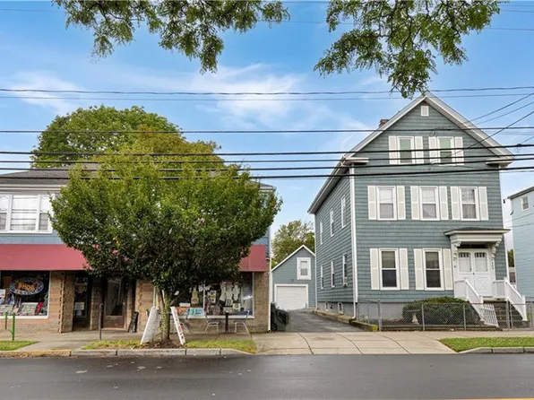 359 Wood St #363, Bristol, RI 02809