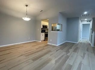 5560 Pine Aires Dr, Sterling Heights, MI 48314