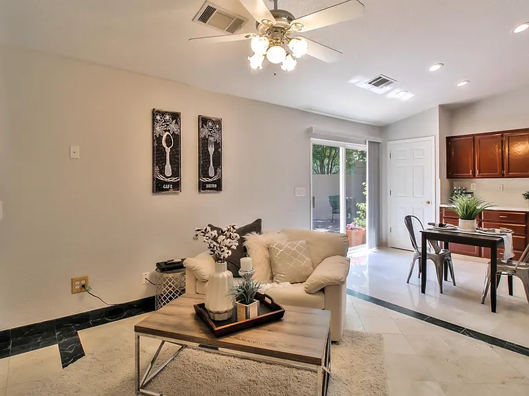 4522 Peacock Ct — Photo 5