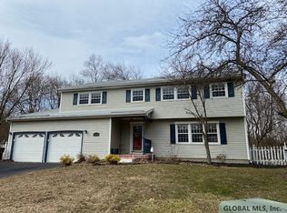 122 Bedford Ct, Voorheesville, NY 12186