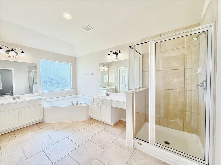 24626 Blane Dr — Photo 31