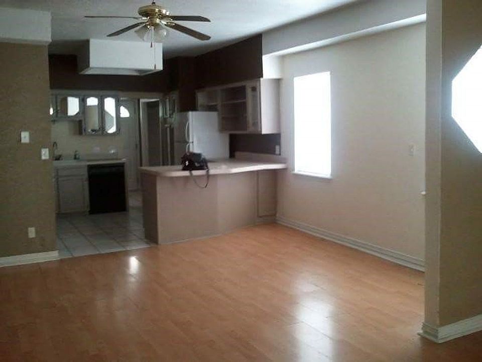 2nd image of 1720 Beverly Dr