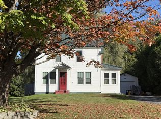 13 Pearl St, Graniteville, VT 05654
