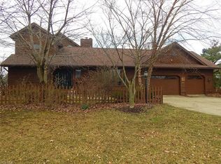 1007 Meadowlark Ln, Medina, OH 44256