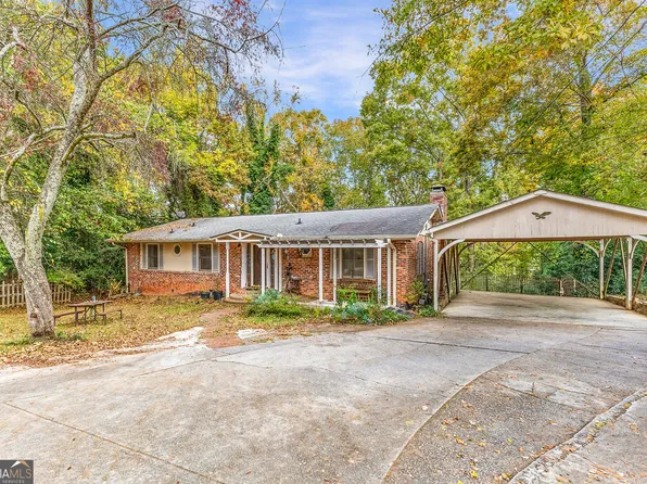 1454 Longview Dr, Gainesville, GA 30501