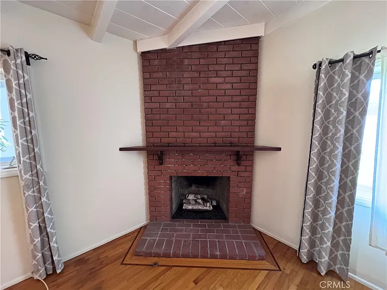 1821 Glenneyre St — Photo 9