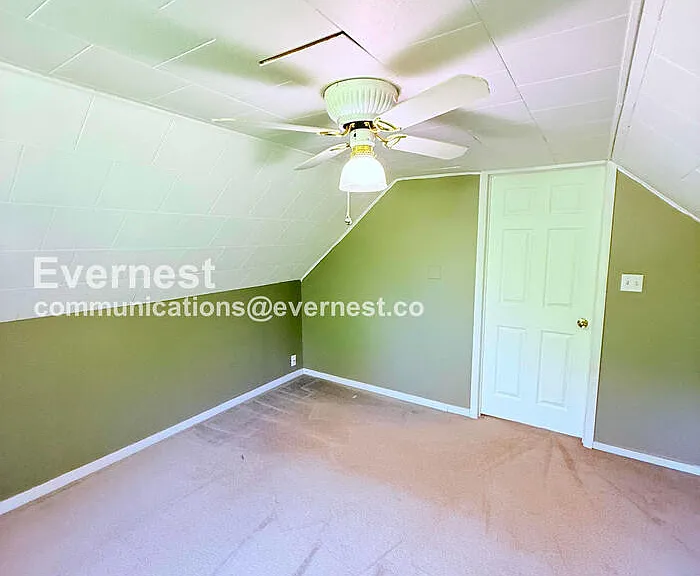 1313 Donald Ave — Photo 22