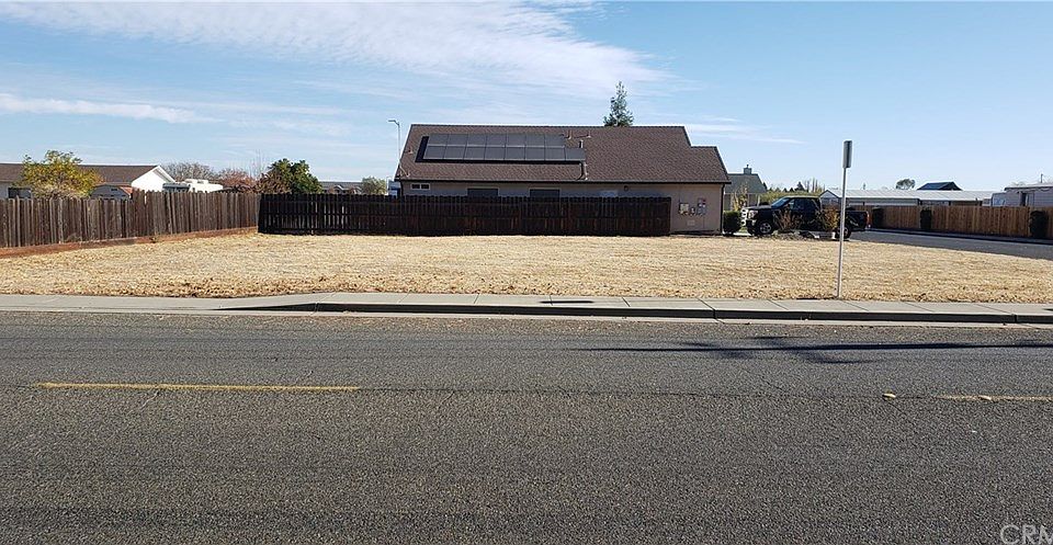 2nd image of 1013 Papst Ave