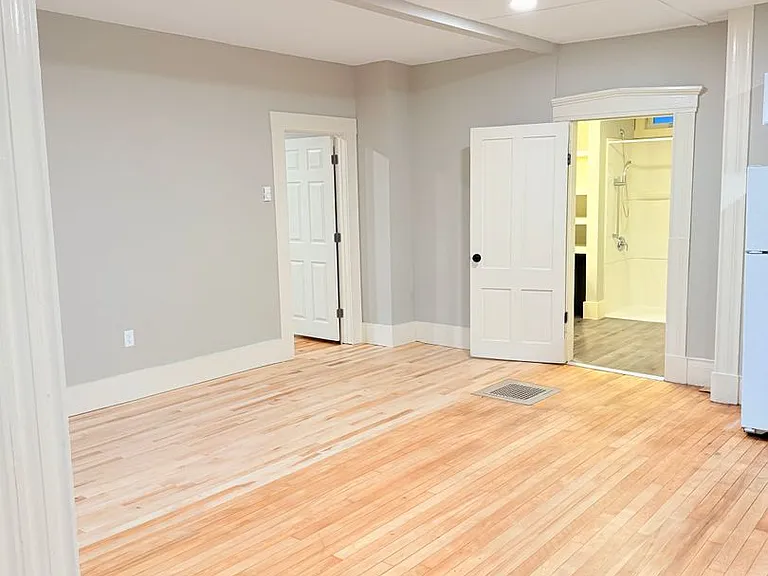 31-63 Christian St #77 — Photo 16