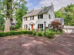 79 Longview Rd, Port Washington, NY 11050