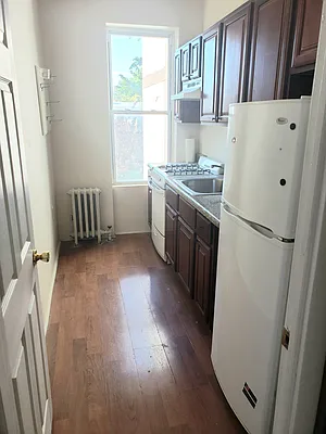 Rented by A P Realty Group NY LTD | media 11