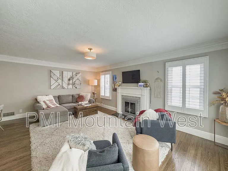 2122 S 1800 E — Photo 24